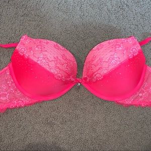 Victoria Secrets - Padded Demi 38C